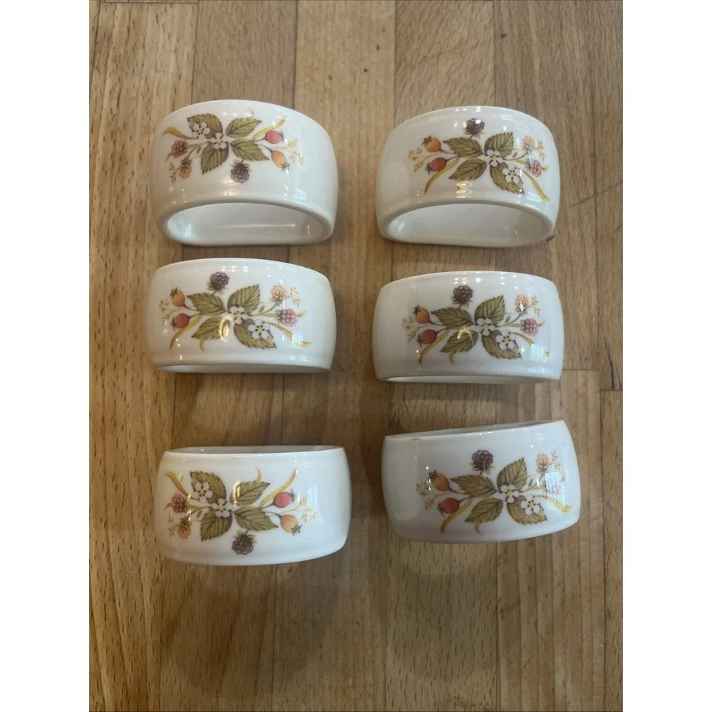 Set of 6 Marks & Spencer Vintage 1980s Field Flowers Design Napkin Rings